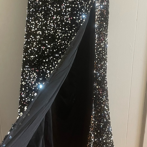 Regal Silver Sequin Velvet Maxi Dress! Never been worn. - Picture 2 of 12